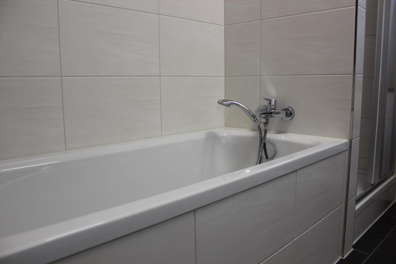 Villa Koehler Ferienwohnung Άλτενμπουργκ Εξωτερικό φωτογραφία